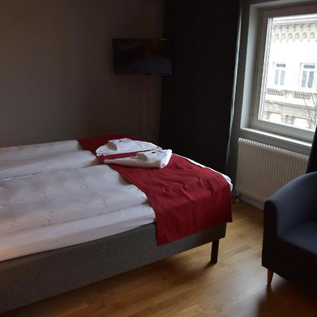City Hotel クリスティーネハムン エクステリア 写真