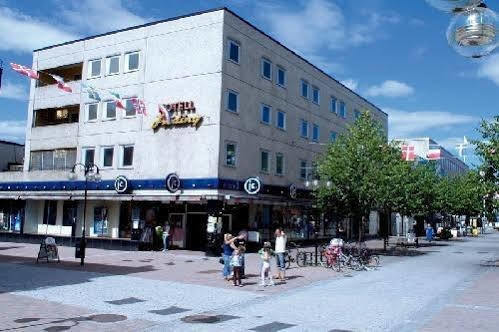 City Hotel クリスティーネハムン エクステリア 写真