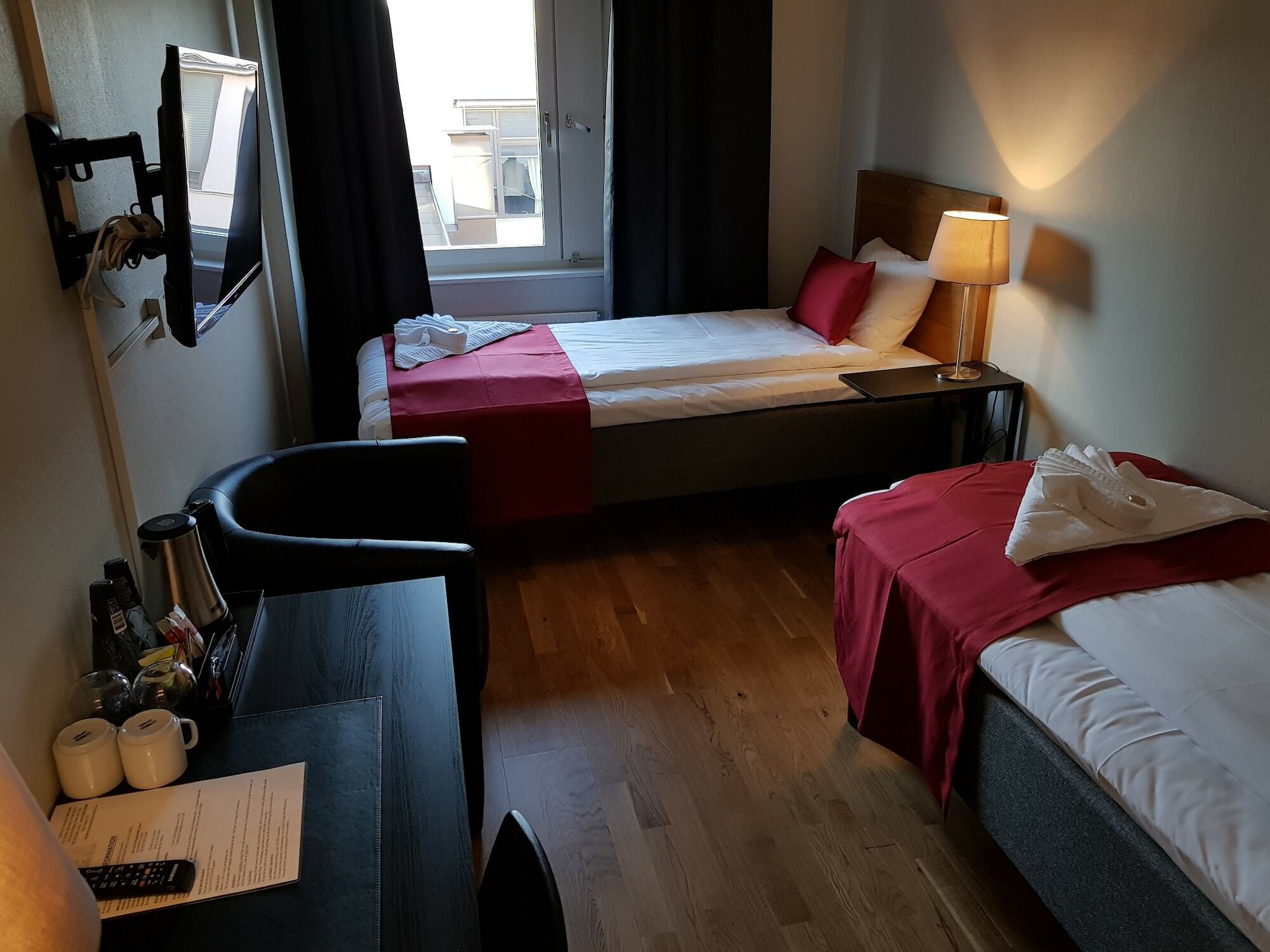 City Hotel クリスティーネハムン エクステリア 写真